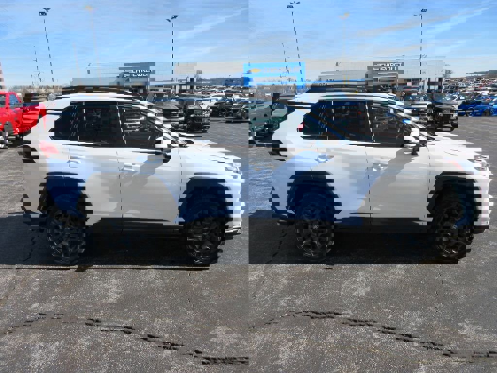 Used 2024 Toyota RAV4 Adventure image 6