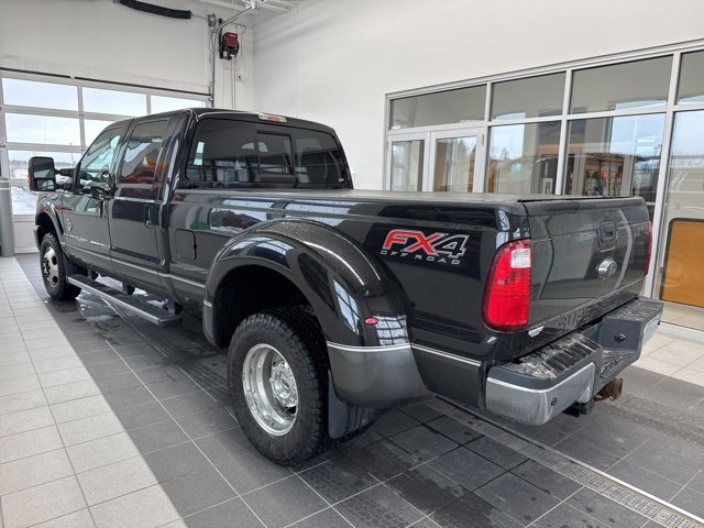 Used 2016 Ford F350 Lariat w/ Lariat Ultimate Package image 4