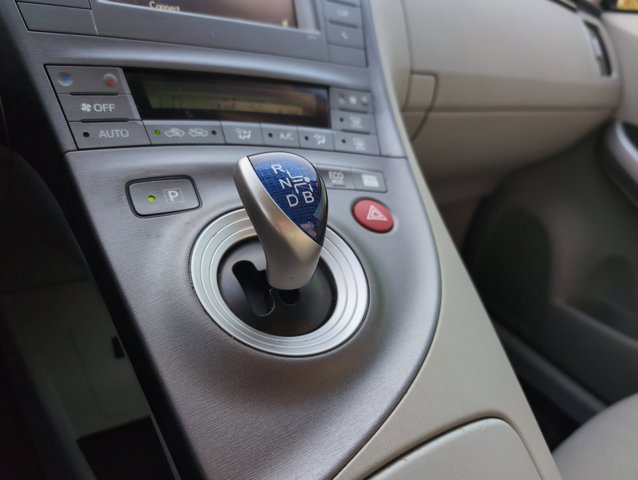 Used 2014 Toyota Prius Two image 9