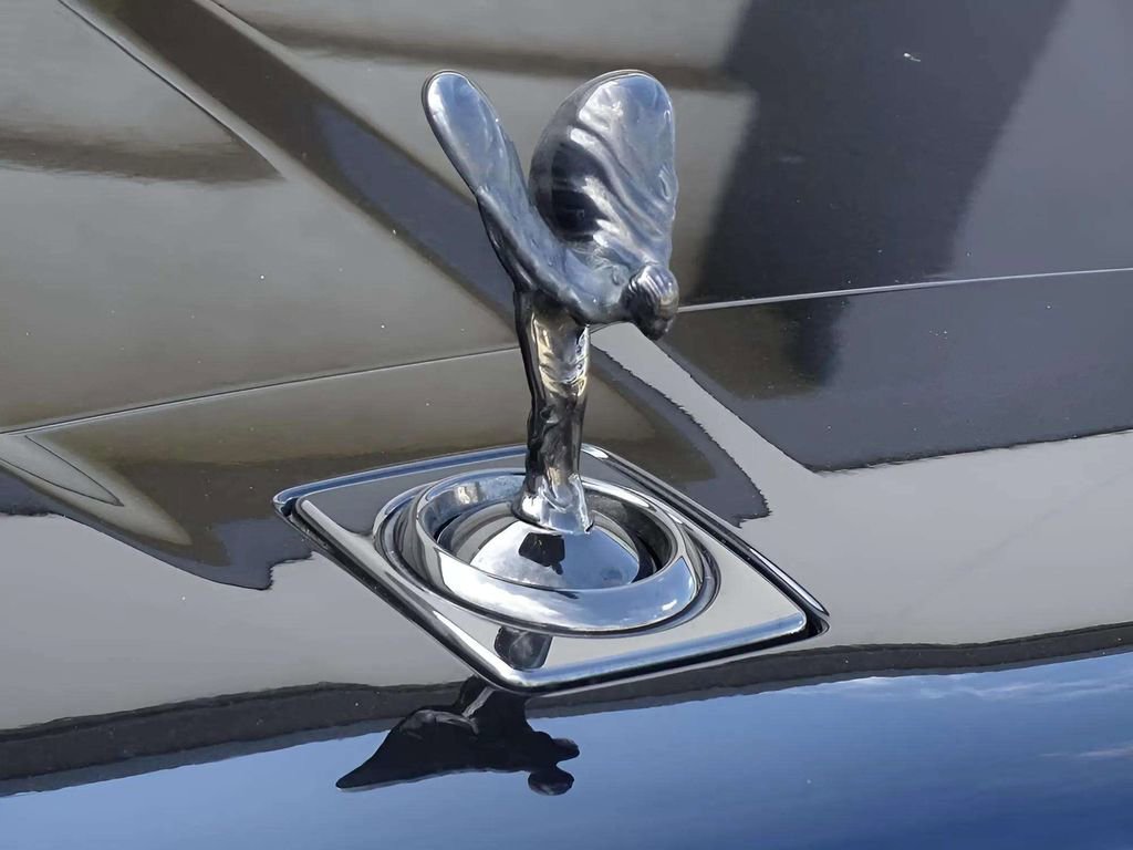 Used 2023 Rolls-Royce Cullinan Black Badge image 8