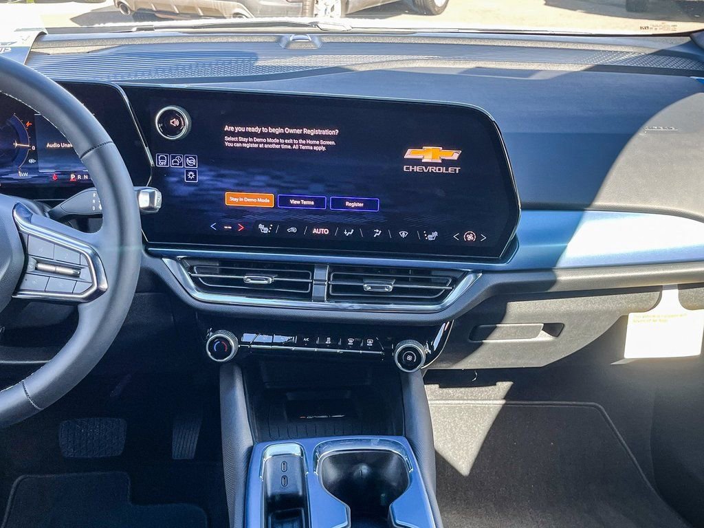 New 2026 Chevrolet Equinox EV LT image 12