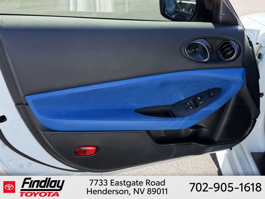 Used 2024 Nissan Z Performance w/ Floor Mat Package RWD image 17