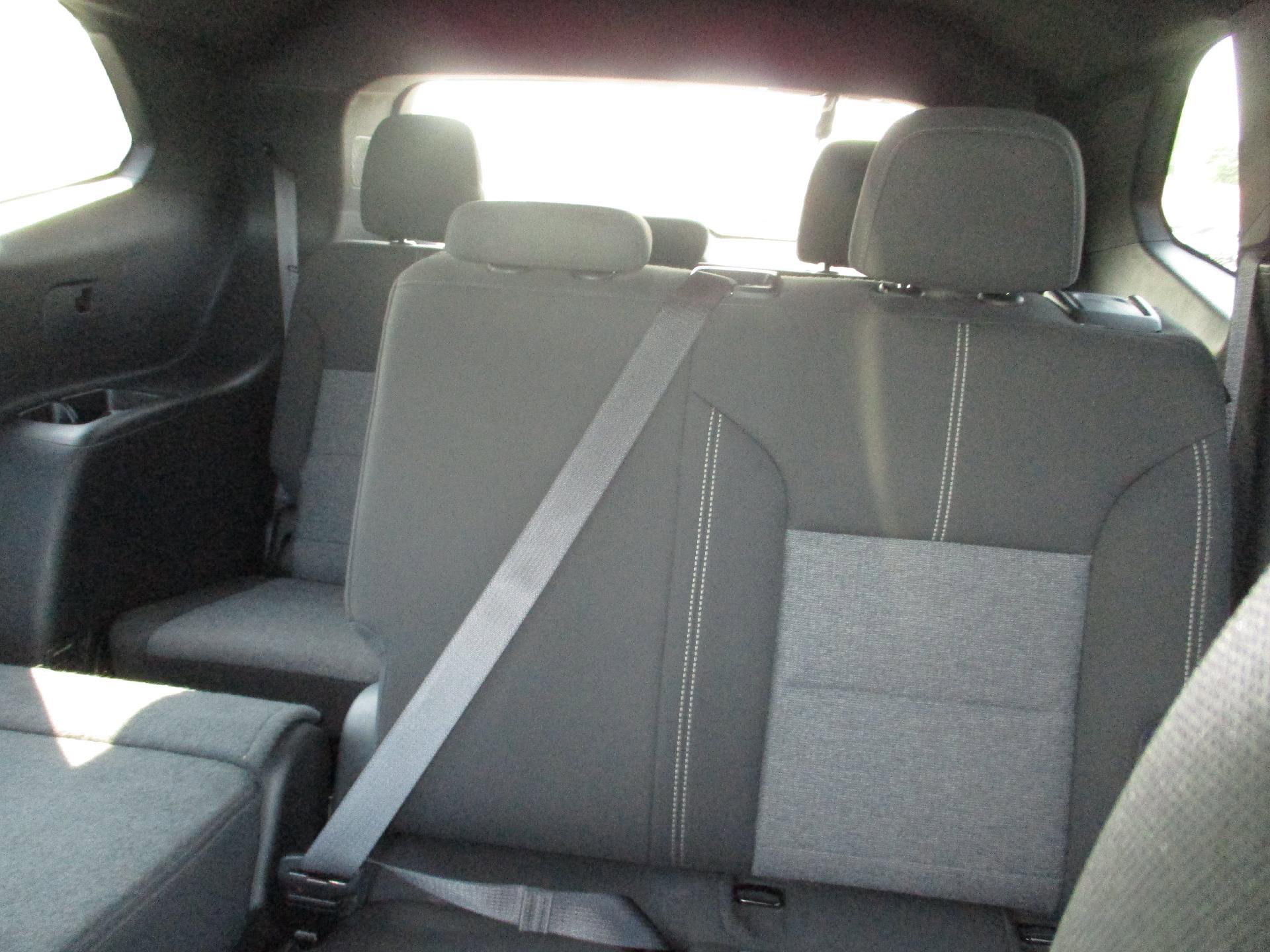 Used 2025 GMC Acadia Elevation image 15