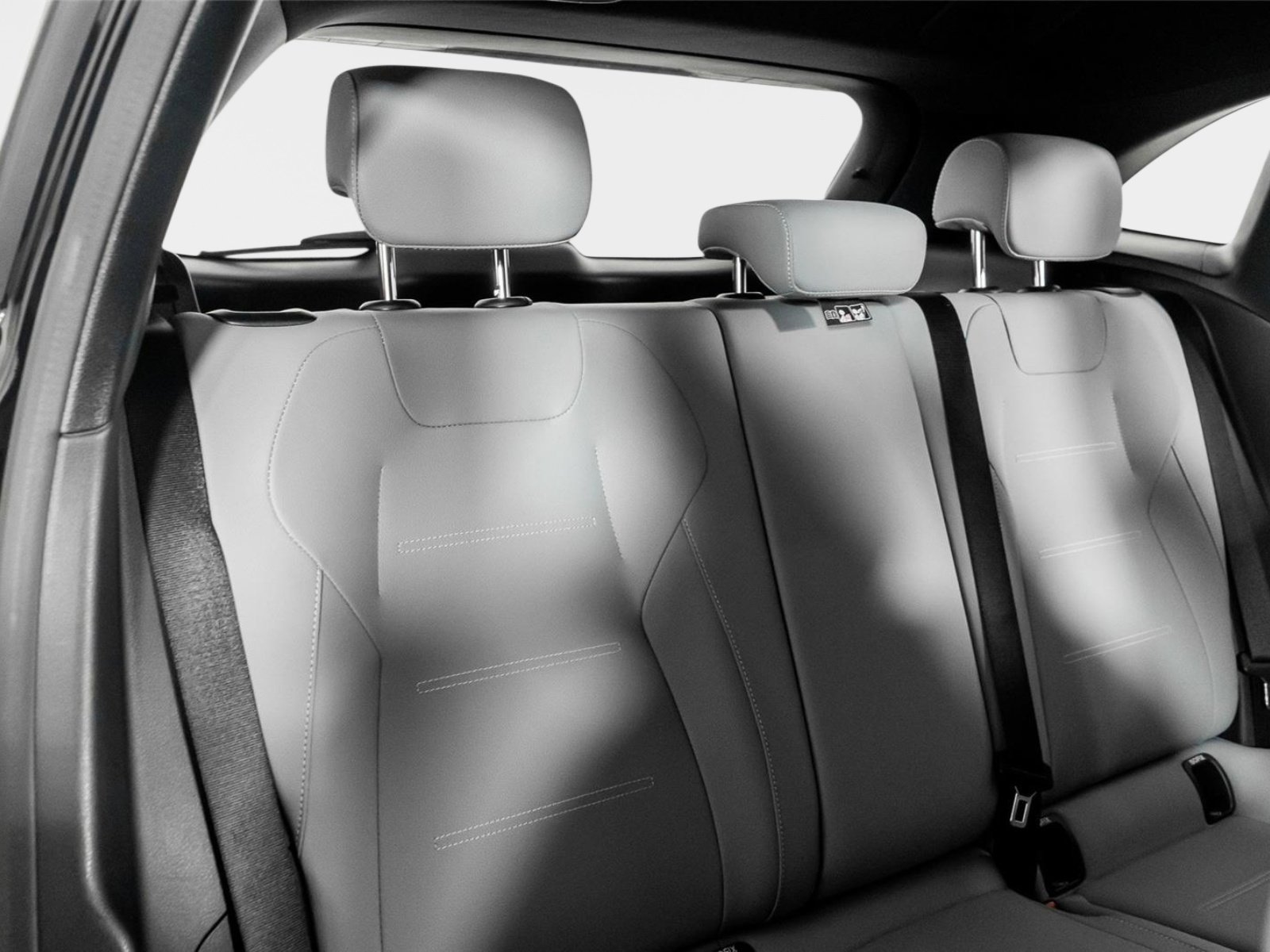 Used 2024 Mercedes-Benz GLA 35 AMG 4MATIC image 25