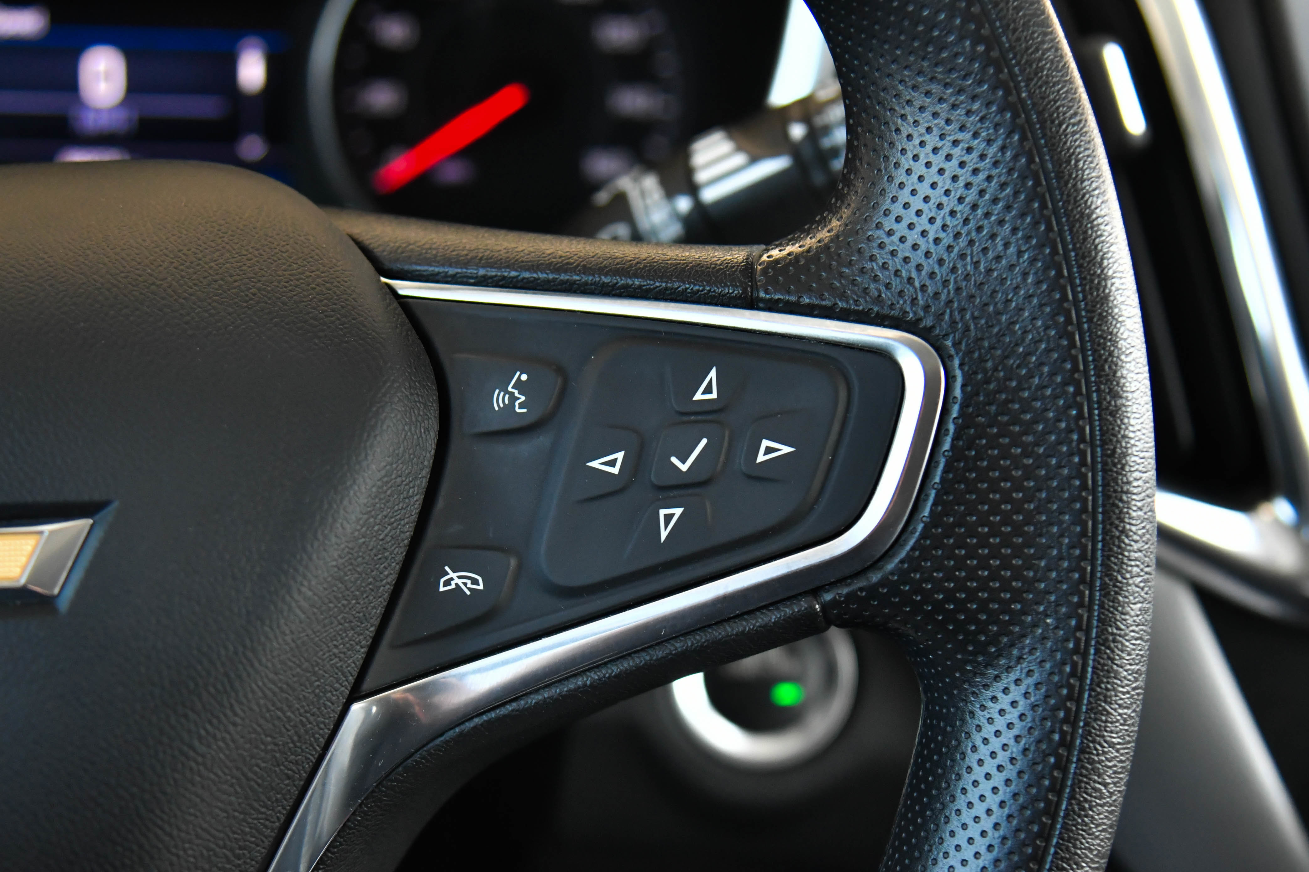 Used 2020 Chevrolet Equinox LT AWD/4WD image 28