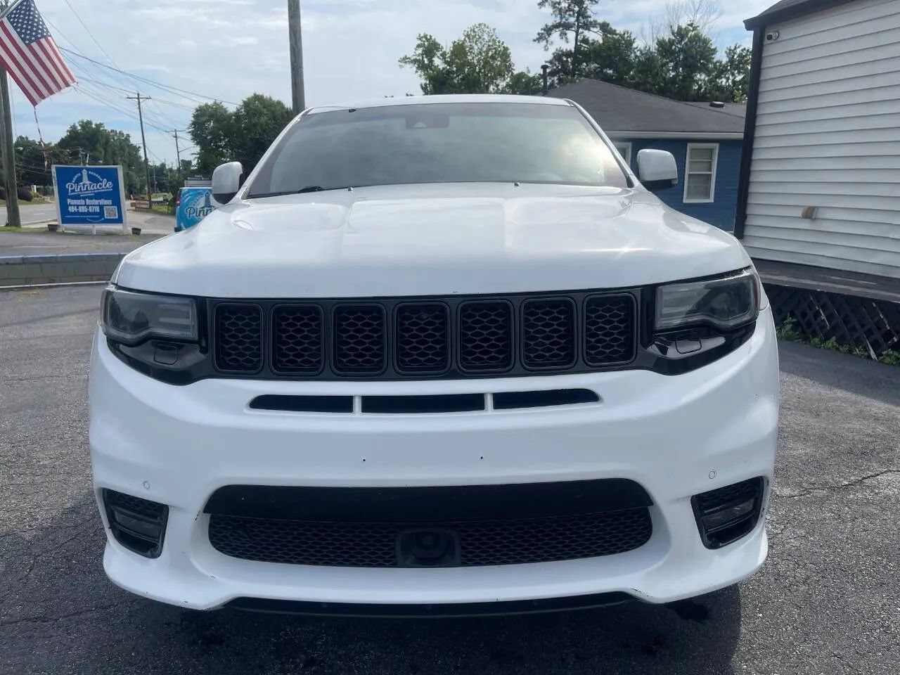 Used 2017 Jeep Grand Cherokee SRT AWD/4WD image 2