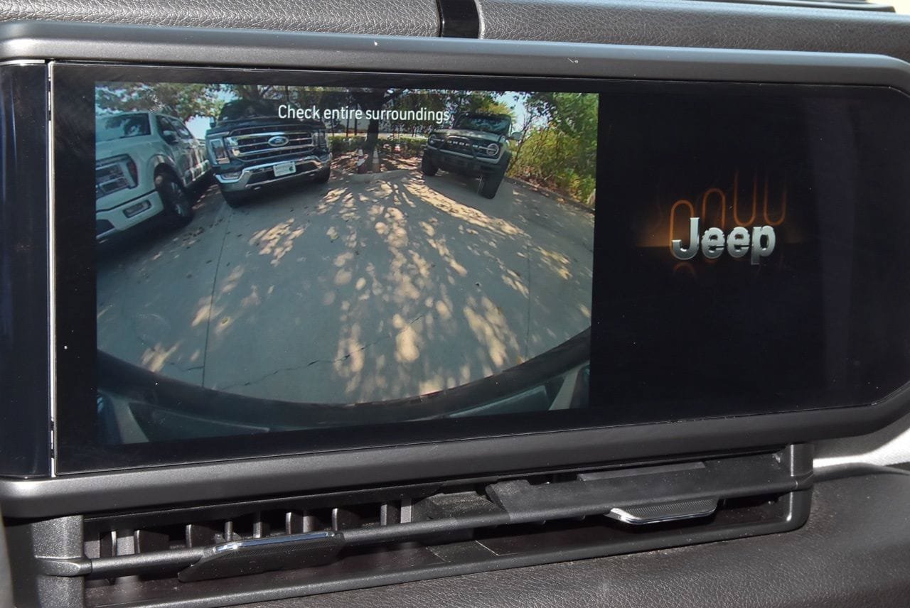 Used 2024 Jeep Wrangler Sport AWD/4WD image 27