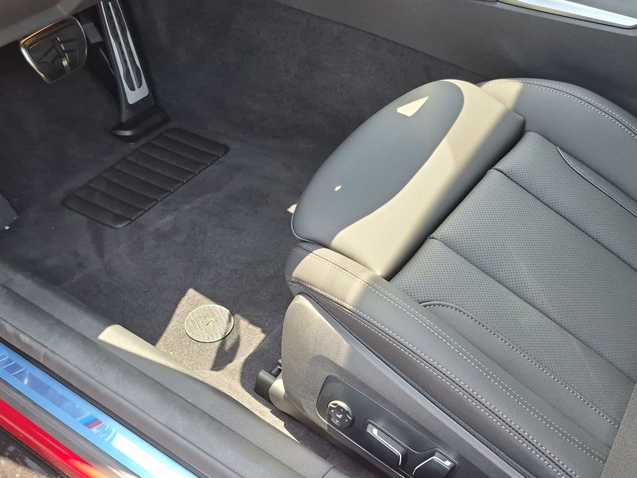 New 2026 BMW i4 eDrive40 w/ M Sport Package RWD image 17