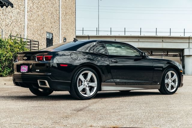 Used 2010 Chevrolet Camaro SS w/ LPO, Ground Effects Package RWD image 5
