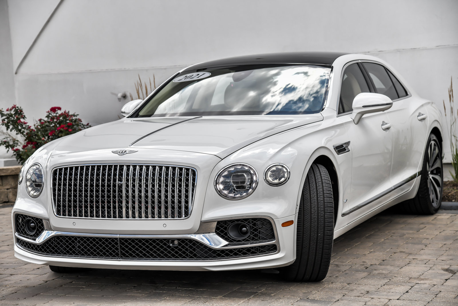 Certified 2021 Bentley Flying Spur V8 AWD/4WD image 3