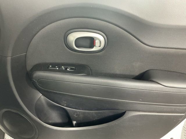 Used 2018 Kia Soul FWD image 13