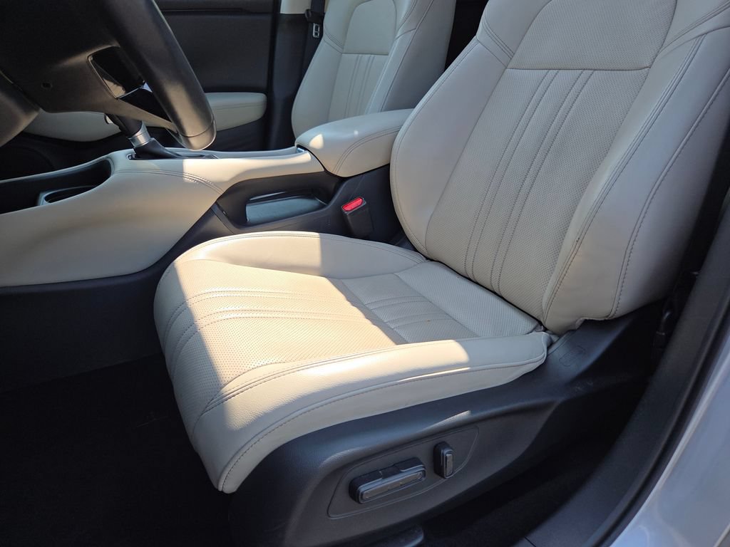 Certified 2024 Honda HR-V EX-L image 31