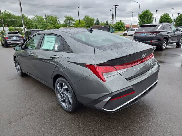 New 2025 Hyundai Elantra SEL image 8