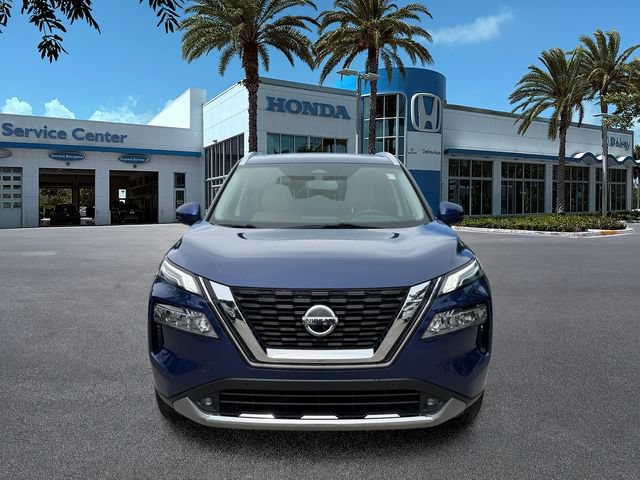 Used 2021 Nissan Rogue Platinum FWD image 3