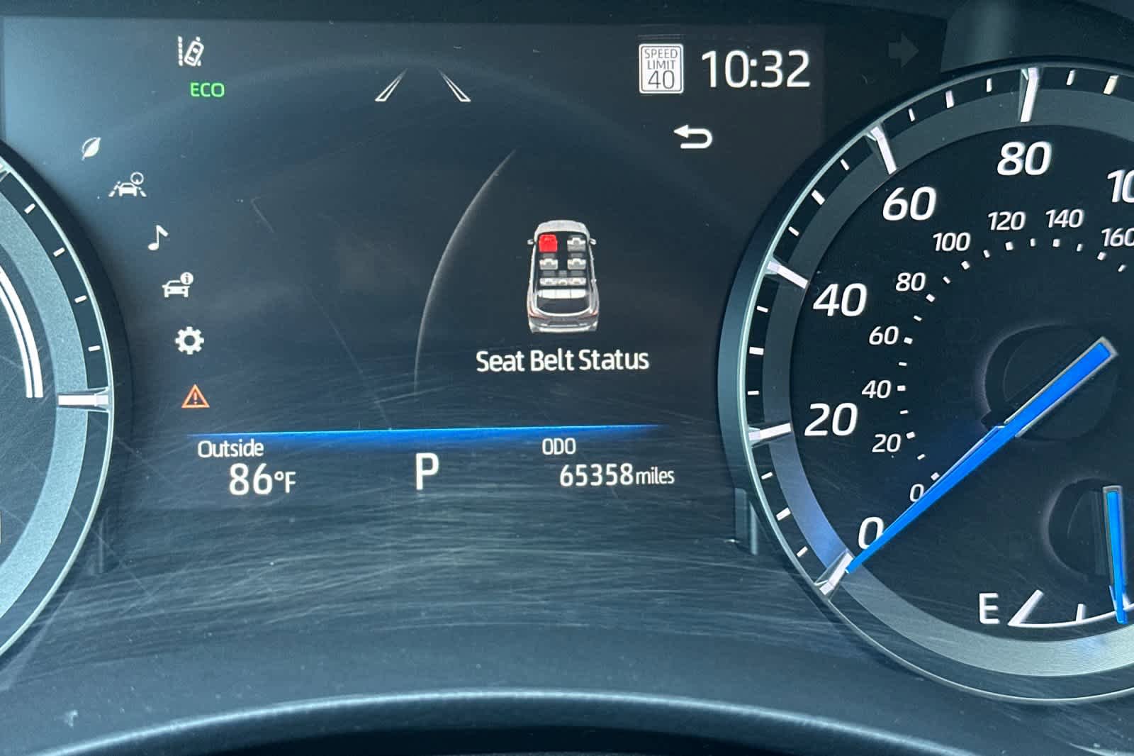 Used 2021 Toyota Highlander XLE AWD/4WD image 30