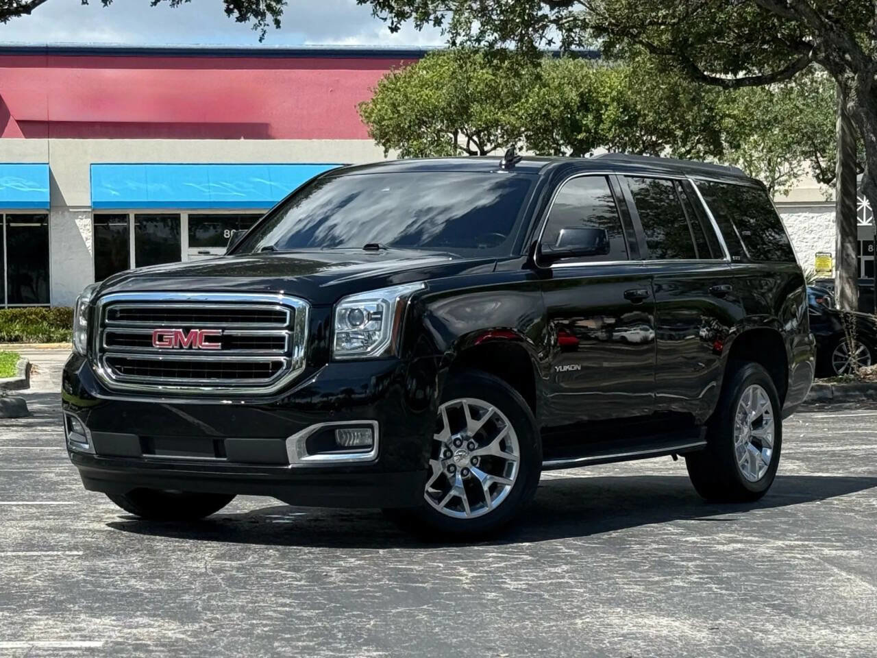 Used 2017 GMC Yukon SLT