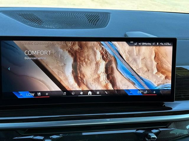 Used 2025 BMW X5 xDrive40i w/ Premium Package image 29