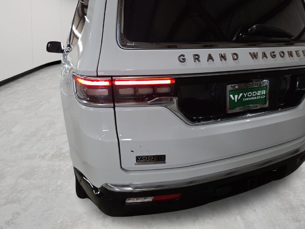 Used 2023 Jeep Grand Wagoneer Series III AWD/4WD image 49