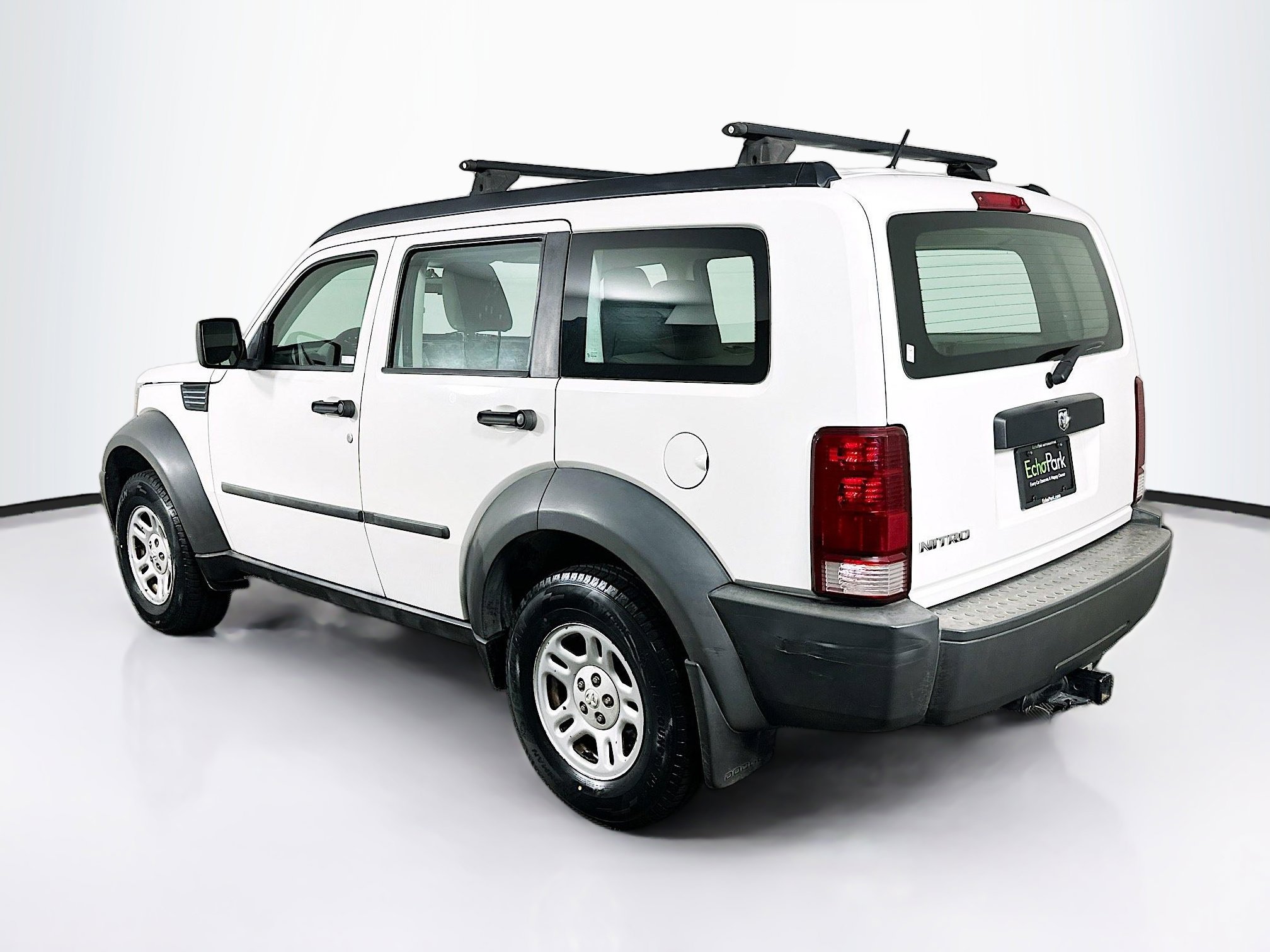 Used 2008 Dodge Nitro SXT RWD image 5