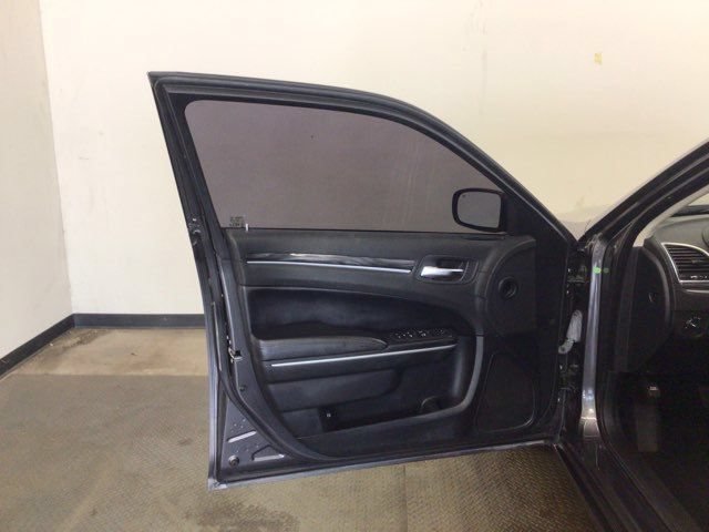 Used 2021 Chrysler 300 Touring RWD image 7