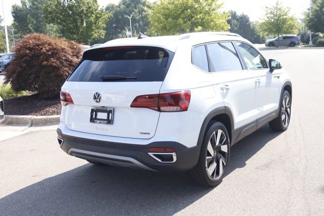 Used 2024 Volkswagen Taos SEL image 3