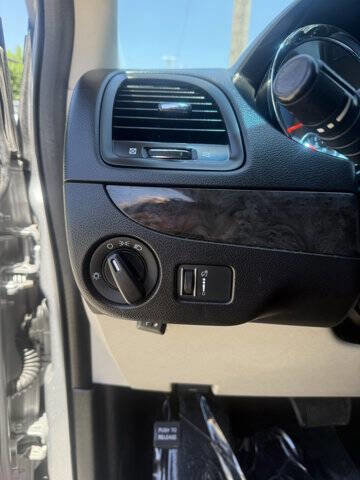 Used 2014 Dodge Grand Caravan American Value Package FWD image 15