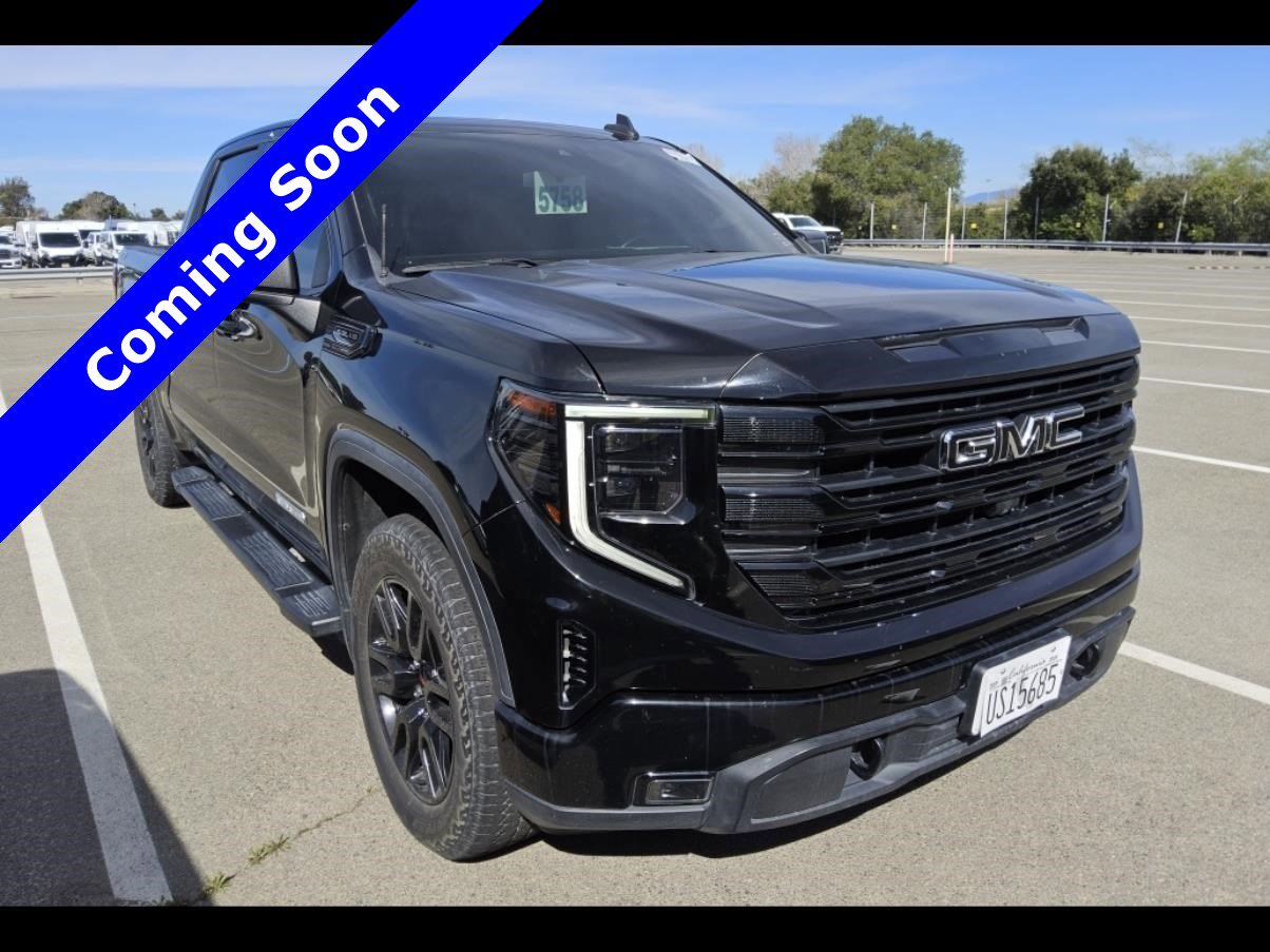 Used 2022 GMC Sierra 1500 Elevation w/ Elevation Premium Package image 2