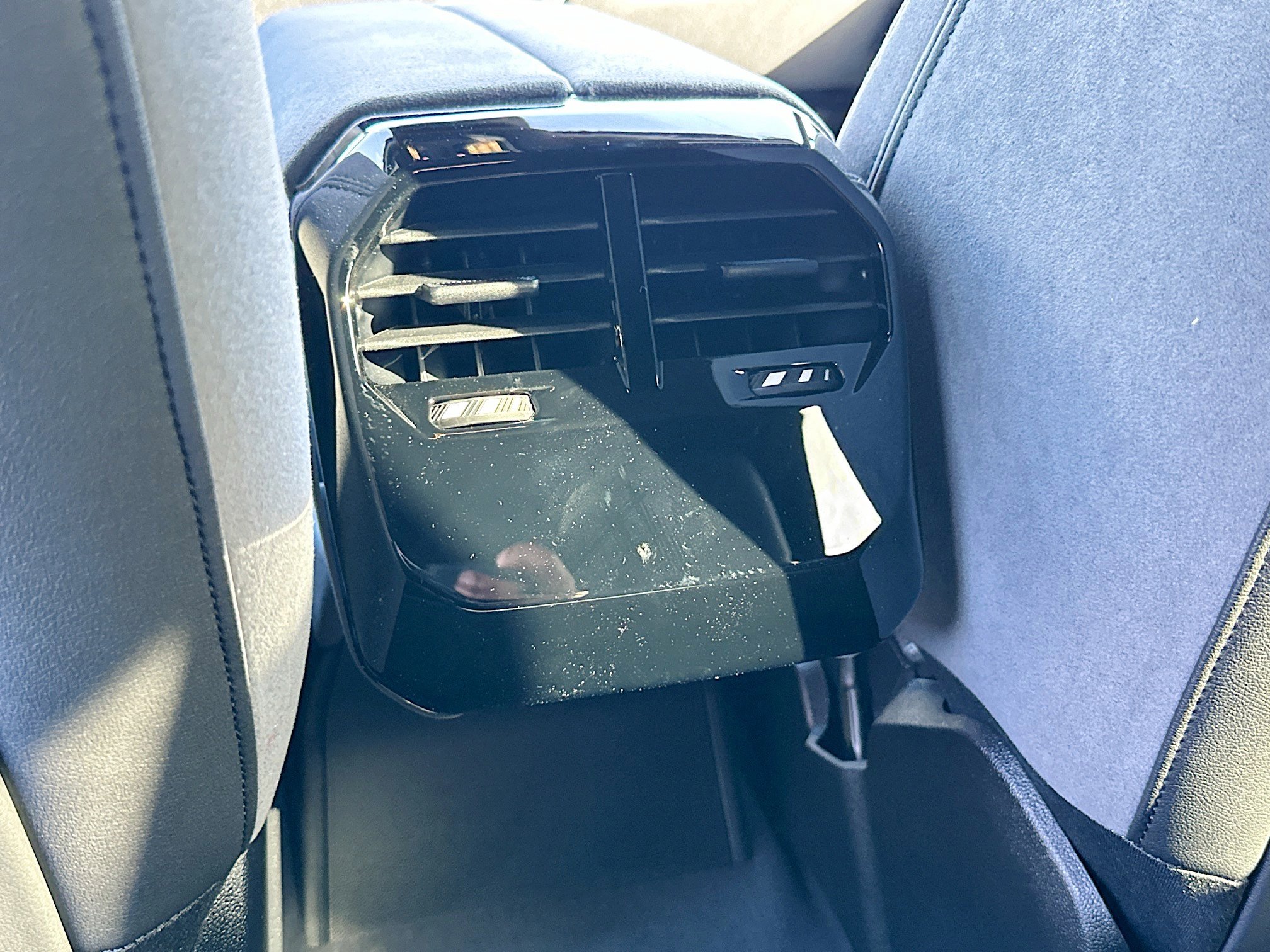 New 2026 BMW iX xDrive45 image 19