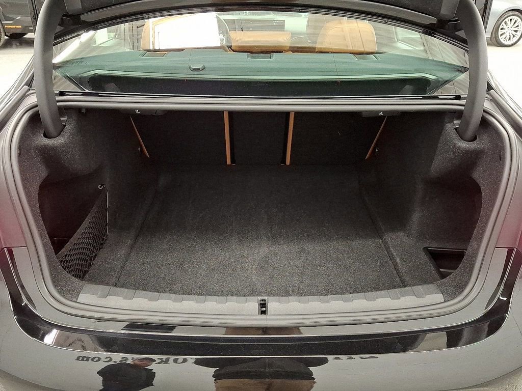 Used 2025 BMW 330i xDrive Sedan image 34