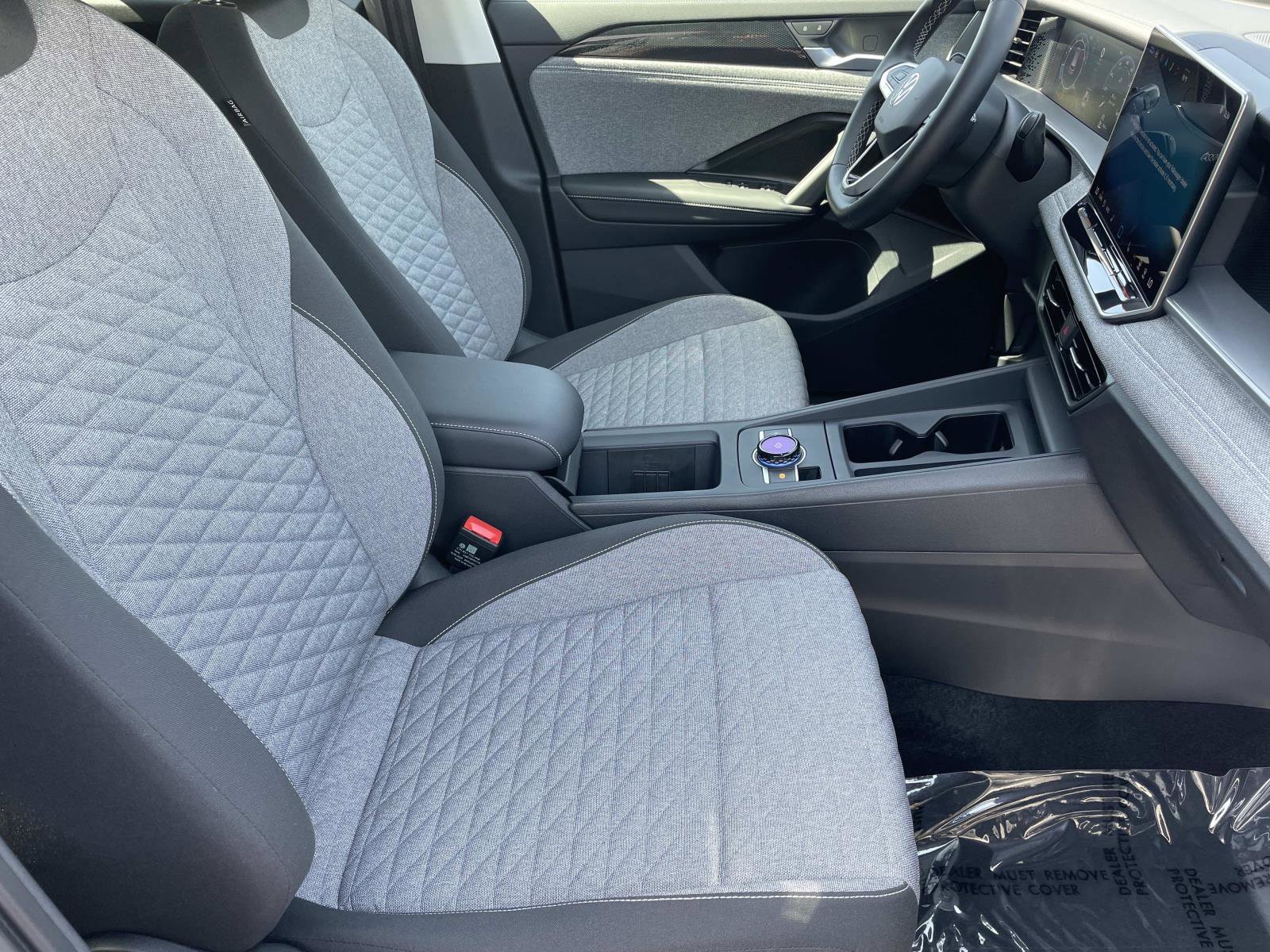 Certified 2025 Volkswagen Tiguan S FWD image 27
