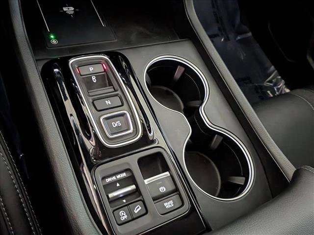 Certified 2023 Honda Pilot Touring image 11