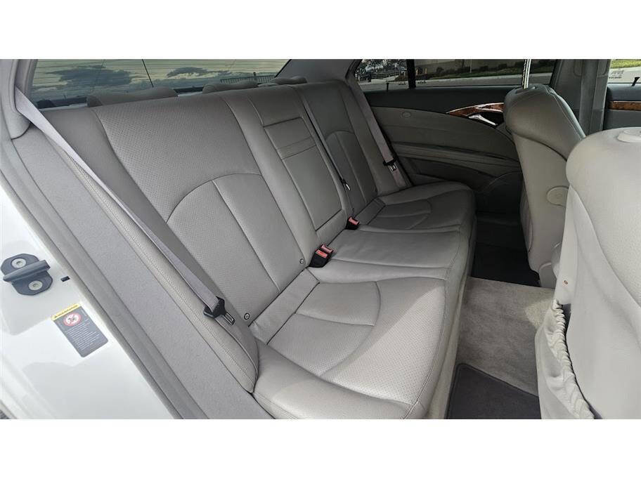 Used 2006 Mercedes-Benz E 350 Sedan image 12