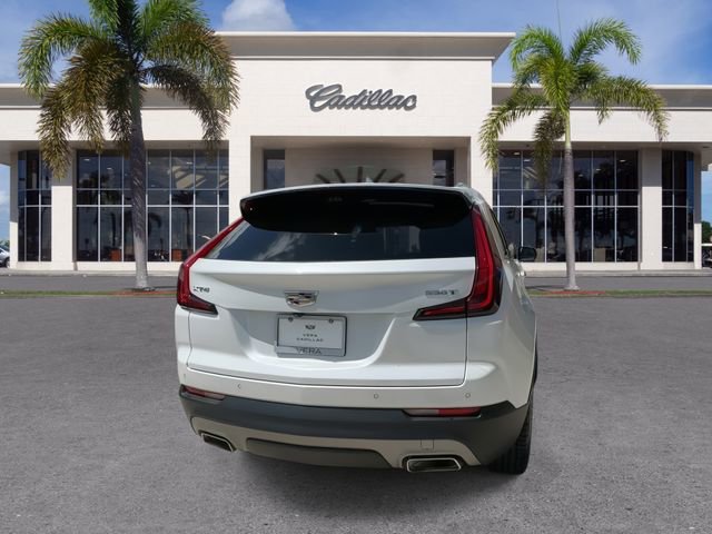 Certified 2022 Cadillac XT4 Premium Luxury w/ Enhanced Visibility Package image 13