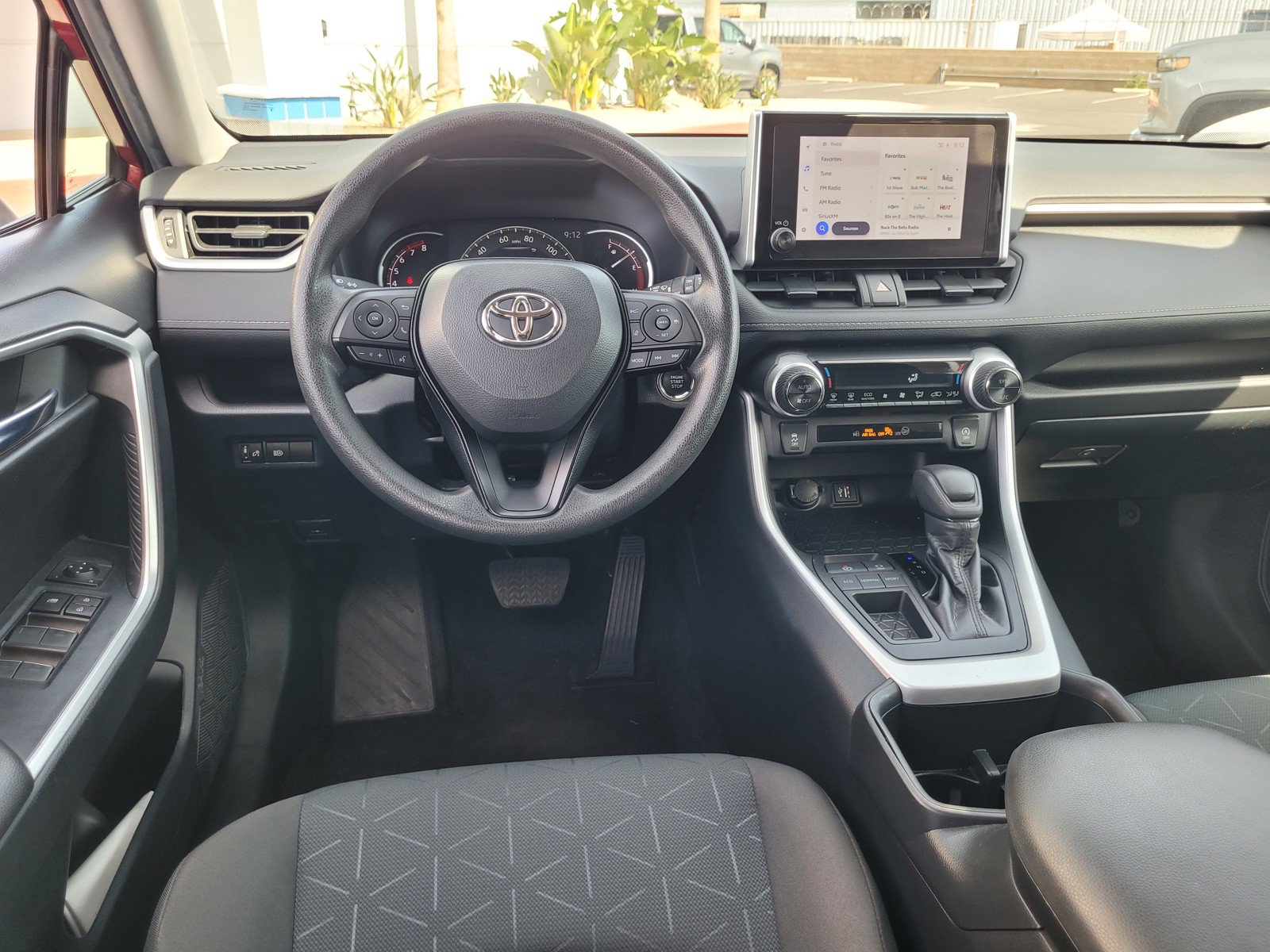 Used 2023 Toyota RAV4 XLE FWD image 17