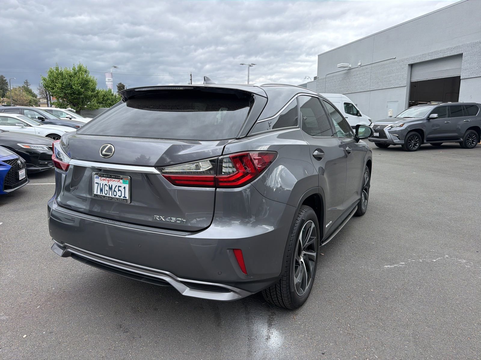 Used 2017 Lexus RX 450h AWD image 5