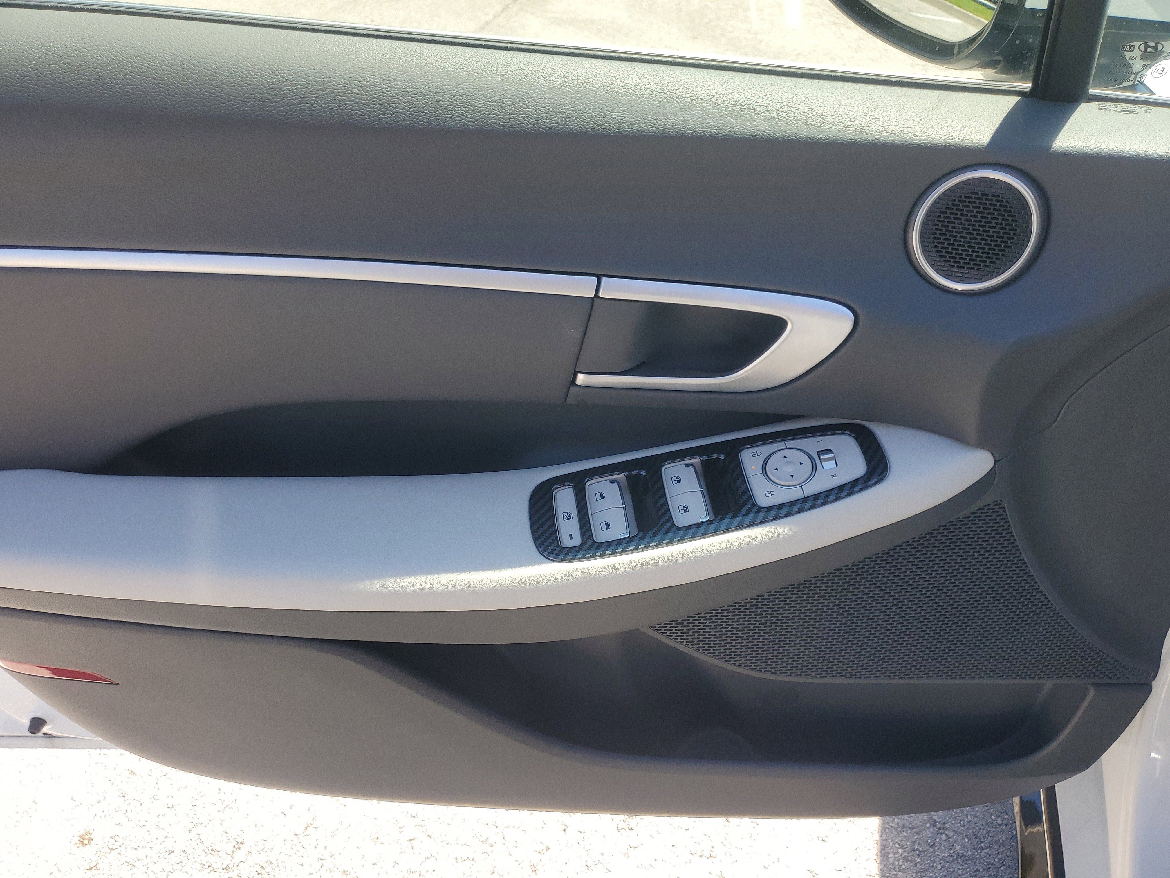 Used 2026 Hyundai Sonata SEL FWD image 18