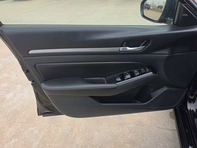 Used 2024 Nissan Altima 2.5 SL image 10