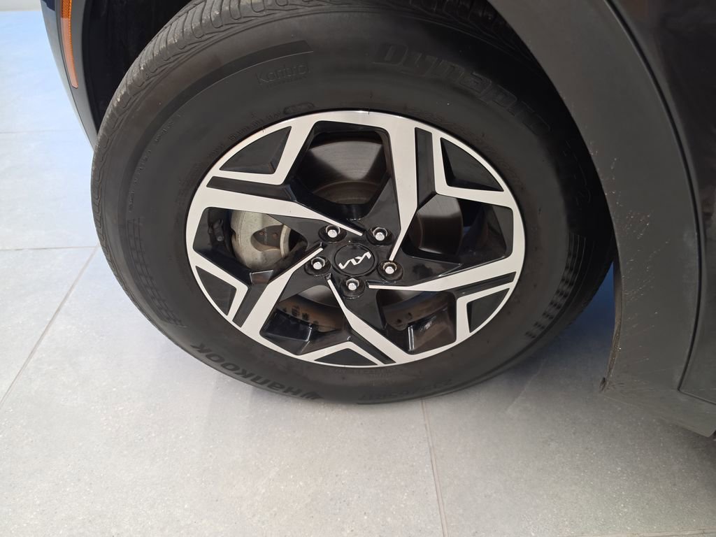 Certified 2024 Kia Sportage LX FWD image 35
