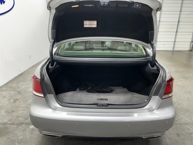 Used 2015 Lexus LS 460 L image 39