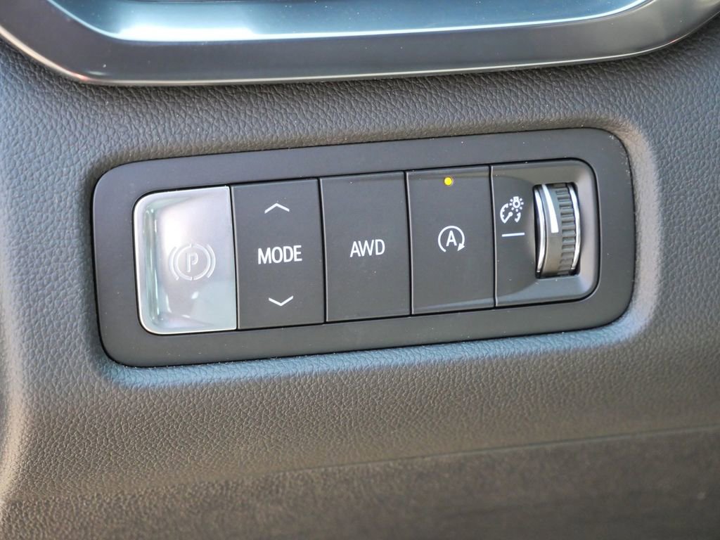 New 2026 GMC Acadia AT4 w/ Luxury Package image 45