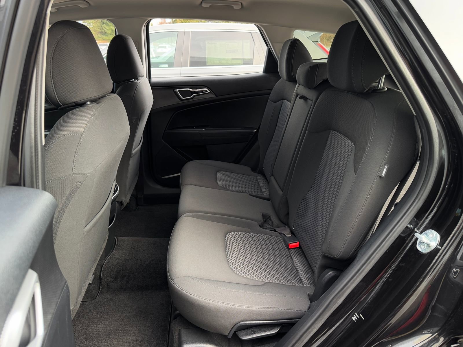 Used 2024 Kia Sportage LX image 26