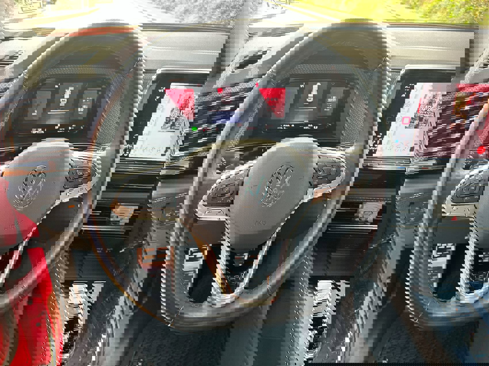 Used 2024 Volkswagen Atlas Cross Sport SEL R-Line image 14