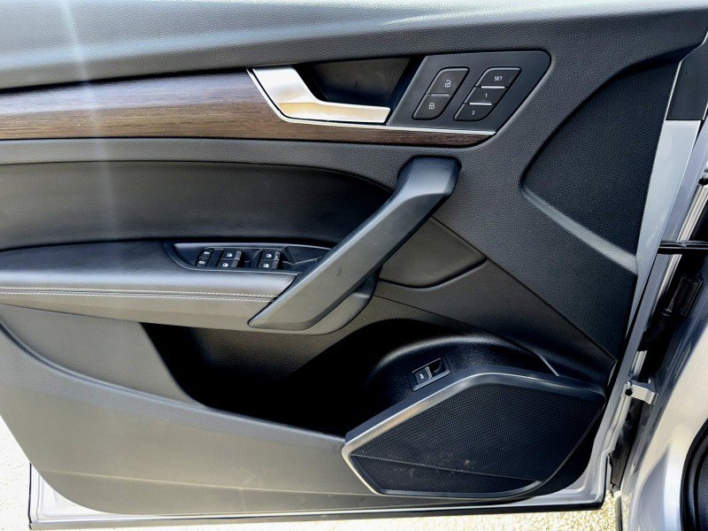 Used 2022 Audi Q5 2.0T Premium Plus w/ Premium Plus Package image 14