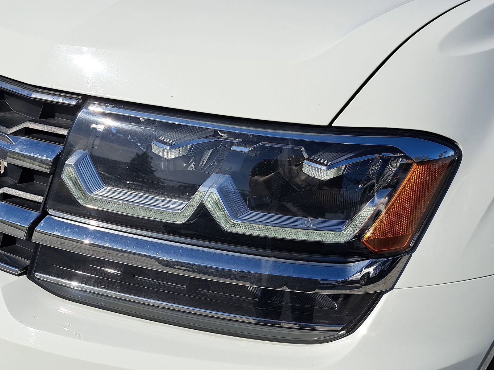 Used 2018 Volkswagen Atlas SEL Premium image 8