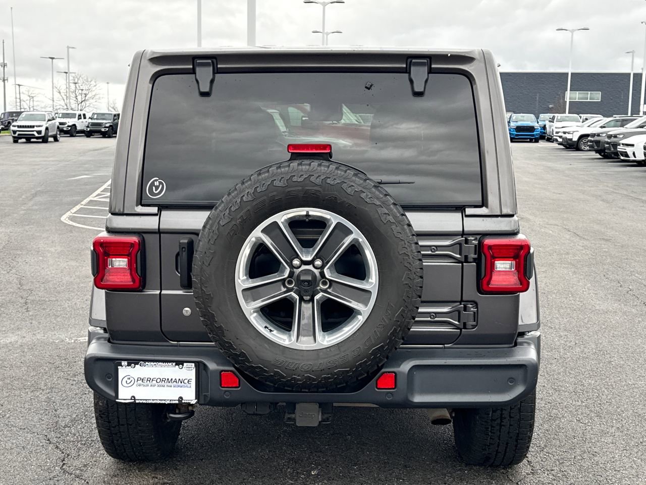 Used 2019 Jeep Wrangler Unlimited Sahara w/ Dual Top Group image 4