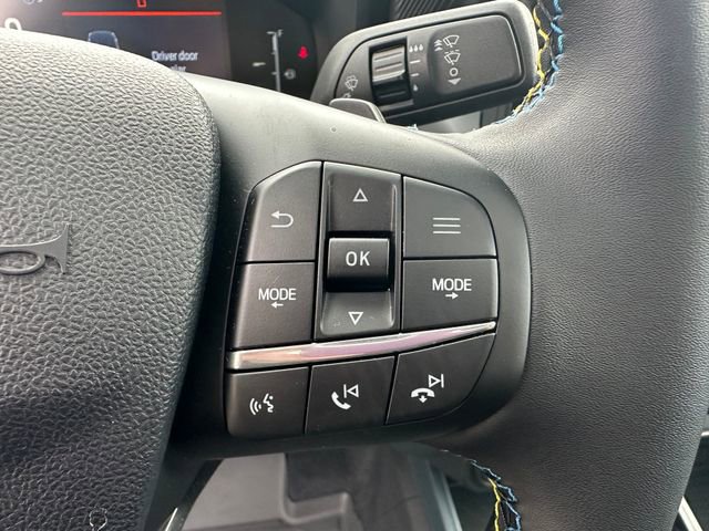 Used 2025 Ford Maverick Lobo image 14