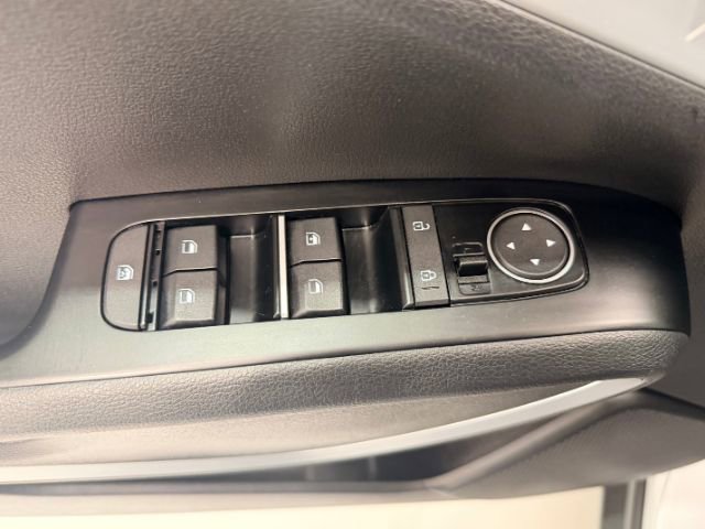 Used 2020 Kia Soul LX FWD image 31