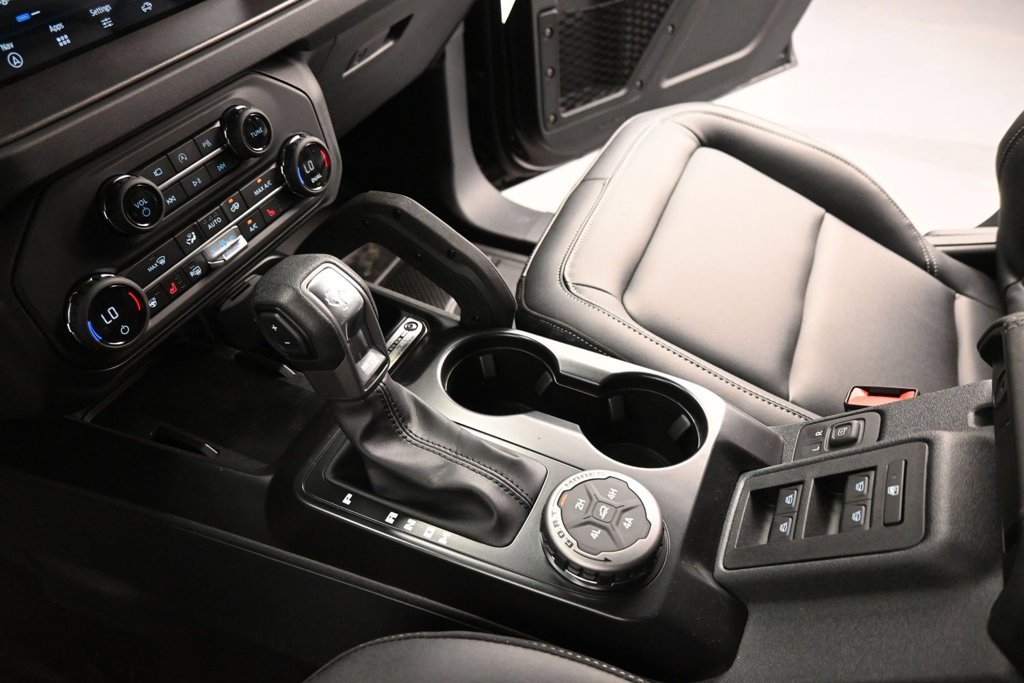 New 2026 Ford Bronco Badlands AWD/4WD image 14