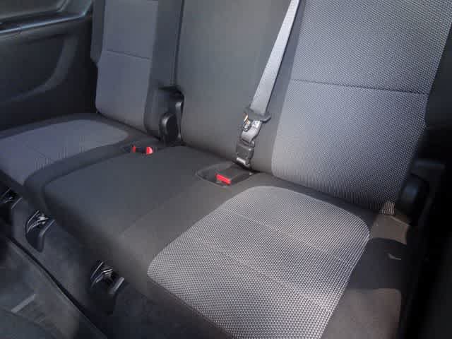 Used 2023 Chevrolet Traverse LT FWD image 9