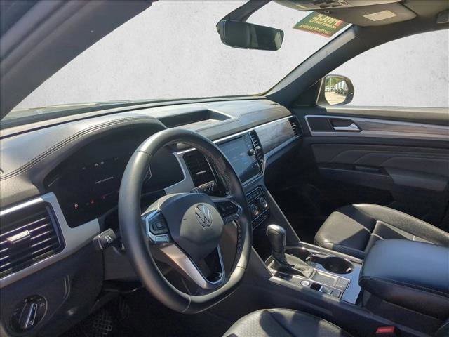 Used 2022 Volkswagen Atlas Cross Sport SE image 10